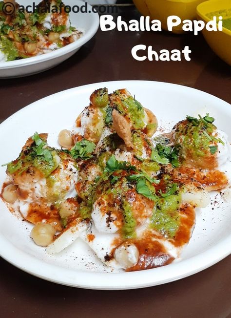 Dahi Bhalla Papdi Chaat Recipe | Delhi Papdi Chaat | Papri Chaat Recipe Papri Chaat Recipe, Papdi Chaat Recipe, Papri Chaat, Dahi Bhalla, Delhi Food, Afghan Food, Papdi Chaat, Samosa Chaat, Indian Masala