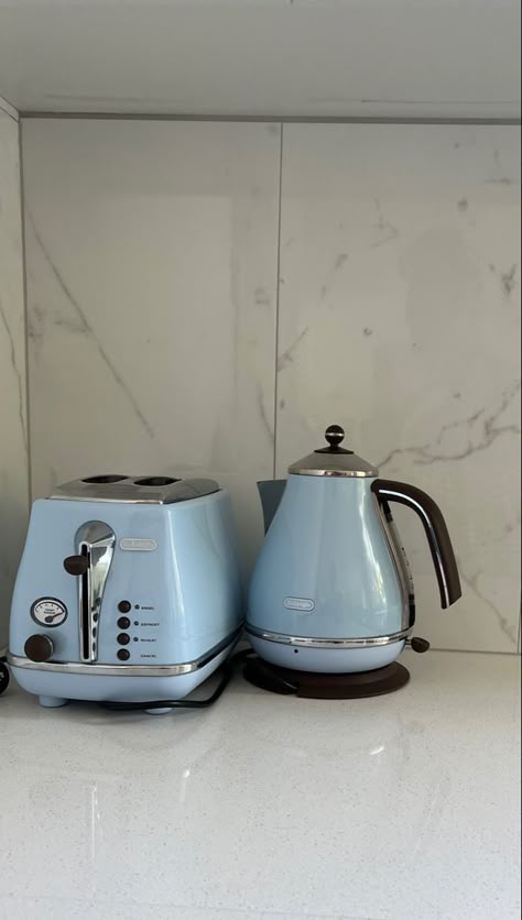 Blue Electric Kettle, Cute Electric Kettle, Electric Kettle Aesthetic, Tea Kettle Aesthetic, Cute Tea Kettle, Blue Aesthic, Cute Kettle, Blue Kettle, Blue Kitchen Appliances