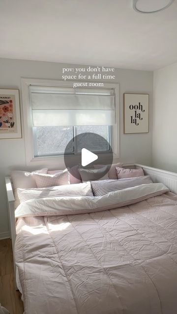 WONHAUS | home reno, diy + design on Instagram: "Perfect for small or shared spaces like our multipurpose guest room! We don’t have enough space or frequent guests to have a dedicated guest room so the @ikea hemnes daybed is the best solution!   Cutie set up from @society6 for my mom who’s visiting from Korea 💗  #ikeahome #ikeafinds #daybed #guestroom #smallspacedesign #bedroomdecor" Box Room Guest Room, Ikea Day Beds Ideas, Daybed Guest Room Ideas, Study Guest Room Combo, Ikea Daybed Room Ideas, Small Guest Room Office Combo, Daybed Room Ideas, Ikea Hemnes Daybed, Hemnes Daybed