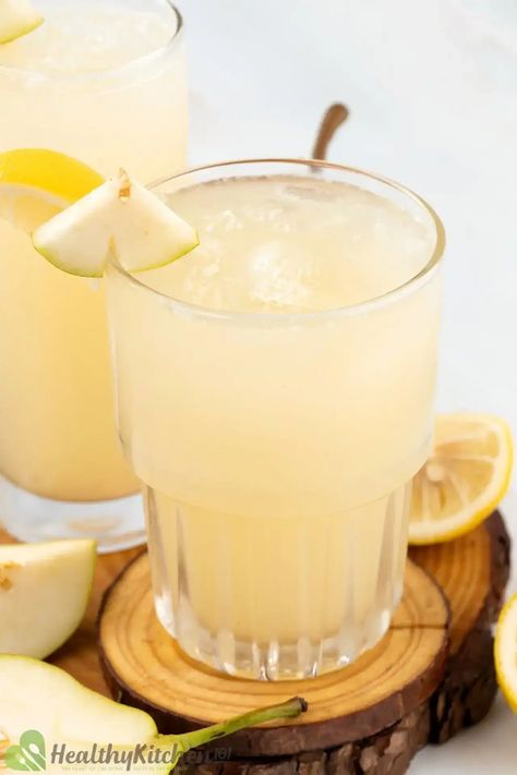 Pear Juice Recipe - An Easy How-to for a Tasty and Healthy Drink Pears Juice Recipe, Pear Juice Recipes, Pear Drink, Pear Recipes Easy, Pear Drinks, Canning Pears, Agua Fresca Recipe, Canned Pears, Breakfast Juice