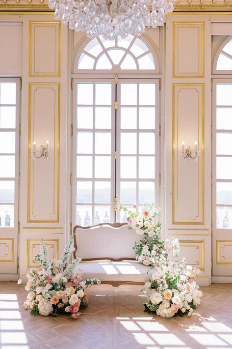 Enchanting Wedding Inspiration at Château St Georges, Le Petit Versailles on the French Riviera | South of France Wedding Inspiration | Gallery | Item 31 Versailles Inspired Wedding, French Wedding Inspiration, French Style Wedding Decor, Versailles Wedding Theme, Background For Bride, French Wedding Aesthetic, Vintage French Wedding, Wedding Photo Wall, Versailles Wedding