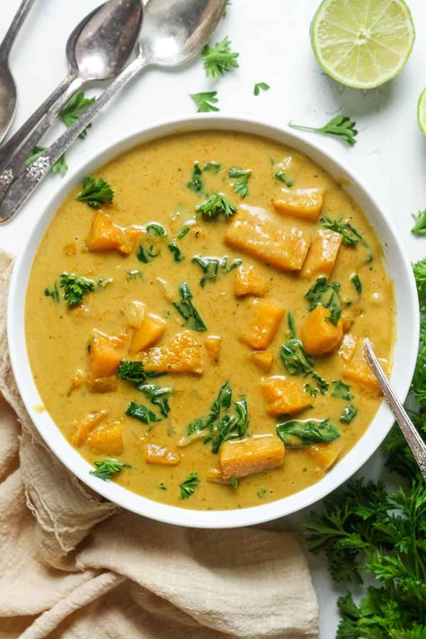 Butternut Squash Curry Butternut Squash Curry Soup, Squash Curry Soup, Butternut Curry, Easy Fall Dinner Recipes, Organically Addison, Squash Curry, Pumpkin Pasta Sauce, Easy Fall Dinners, Butternut Squash Curry