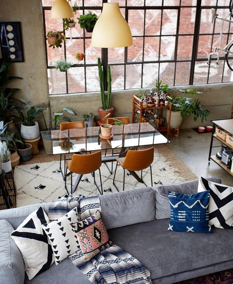 Modern Mexican Living Room, Mexican Living Room, Industrial Apartment Decor, Living And Dining Area, Blue Moroccan Tile, Loft Style Interior, Blue Accent Walls, Industrial Apartment, Loft Stil