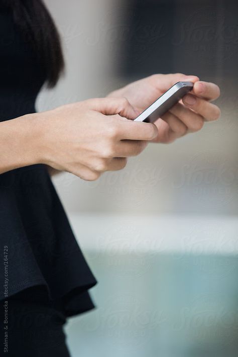 A pair of feminine hands holding and working on a smart phone Phone Reference, Phone Drawing, Hand Holding Phone, I Zombie, Holding Phone, Old Fashioned Love, Hand Phone, Human Body Parts, Personal Branding Photoshoot