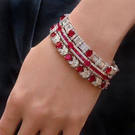 Santa Claus is Coming to Town❤️!! Rubies Please!!! Gorgeous Ruby and Diamond bracelets... The more the merrier at cellini jewelers Ruby Bangles, Diamond Bracelet Design, Ruby Bracelet, Ruby Jewelry, Diamond Bangle, Jewelry Diamond, Gorgeous Bracelet, Gorgeous Jewelry, Stunning Jewellery