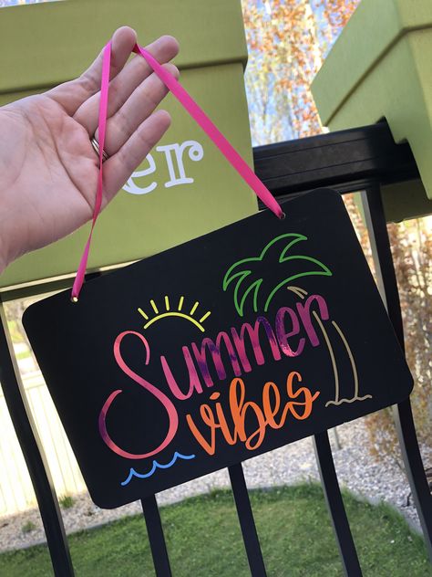 Summertime Chalkboard Art, Summer Whiteboard Ideas, Summer Time Chalkboard Art, Cute Summer Chalkboard Ideas, Summer Chalkboard Ideas Easy, Summer White Board Ideas, Summer Chalkboard Art Ideas, June Chalkboard Art, Chalkboard Art Summer