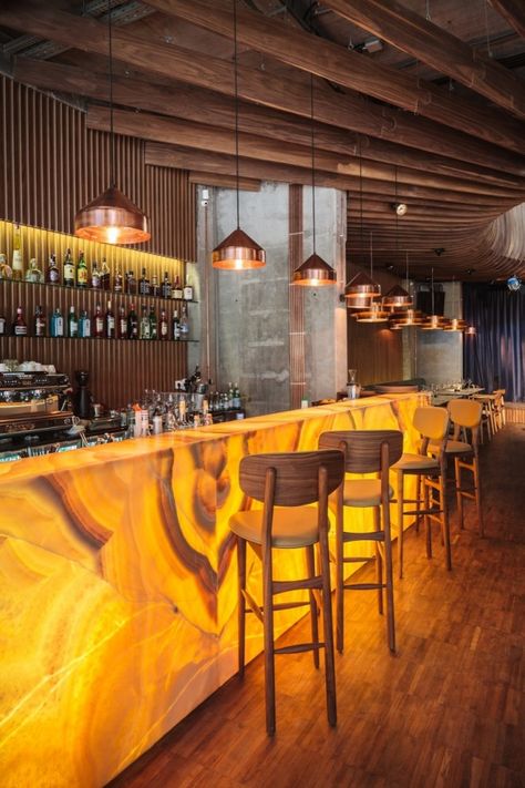 Bar Lounge Design, Bar Counter Design, Architecture Restaurant, Decoration Restaurant, Bar Inspiration, Bar Interior Design, 카페 인테리어 디자인, Restaurant Lighting, Counter Design