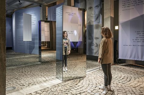 Interactive installation on Behance Interactive Mirror, Museum Exhibition Design, Interactive Museum, Interactive Exhibition, Mirror Installation, Mirror Room, Smart Mirror, Interactive Installation, Mirror Reflection