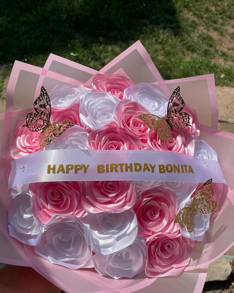 25 ct of white and pink eternal roses 🤍💗 #happybirthday #eternal #toses Pink And White Ribbon Bouquet, Bouquet Of Flowers Ribbon, Pink Ribbon Bouquet, Eternal Flower Bouquet Ideas, Eternal Roses Bouquet, Ribbon Ramo, Eternal Rose Bouquet, 25 Roses Bouquet, Eternal Ramos