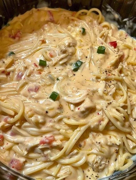 My Heavenly Recipes Mexican Chicken Spaghetti, Crockpot Chicken Spaghetti, Creamy Crockpot Chicken, Creamy Chicken Spaghetti, Grandma Cooking, Cream Of Mushroom, Healthy Slow Cooker, Chicken Spaghetti, Slow Cooker Recipes Healthy