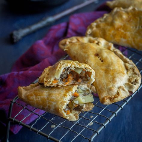 Harry Potter Cornish Pasty Recipe SQ Cornish Pasty Recipe, Feast Of Starlight, Harry Potter Feast, Pasty Recipe, Birthday Dinner Menu, Cornish Pasty, Harry Potter Marathon, Pasties Recipes, Baking Power