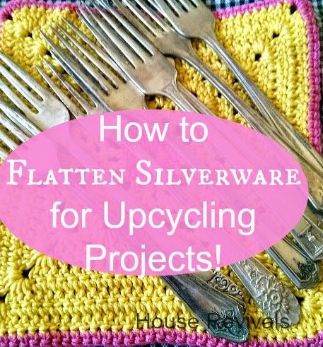 Jewelry Made From Silverware Diy, How To Flatten Spoons, How To Flatten A Spoon, How To Bend Silverware, Upcycling Silverware, Silverware Windchimes Diy, Upcycle Silverware, Silverware Ornaments, Repurpose Silverware