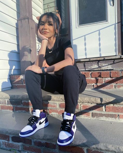 Purple Jordan Outfits, Outfit With Jordan 1 Women, Outfits With Air Jordan 1 Women, Jordan 1 Court Purple Outfit, Air Jordan Outfit Women, Outfit With Jordan 1, Girl Jordans, Jordan Outfits Womens, Sister Fashion