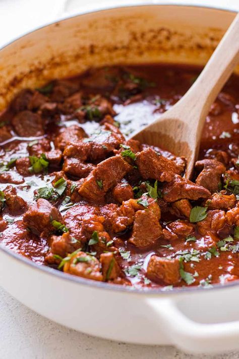 Chile Colorado is a delicious pork chile that has a velvety sauce and tender pork shoulder #chile #chili #pork #chilepeppers #cooking #dinner #recipes #comfortfood Chili Colorado Recipe, Mexican Pork Recipes, Chili Colorado, Chile Colorado, Colorado Food, Pork Chili, Mexican Pork, Pork Recipes For Dinner, Chile Recipes