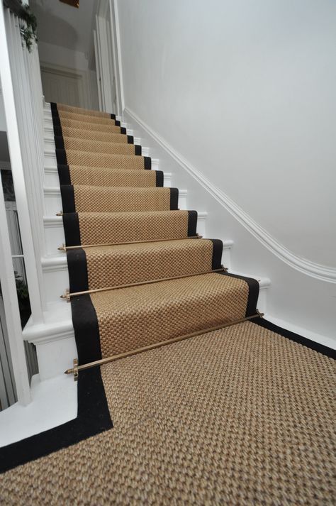 Trap Makeover, Sisal Stair Runner, Stairs Runner, Carpet Staircase, Victorian Hallway, Staircase Runner, Stair Makeover, House Staircase, Building Stairs