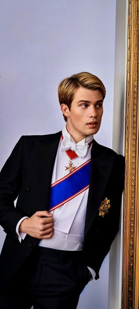 Nicholas Galitzine Red White Royal Blue, Prince Henry Red White And Royal Blue, Nicolas Galitzine, Royal Blue Wallpaper, Red White Royal Blue, Red White And Royal Blue, Prime Movies, Nicholas Galitzine, Prince Henry