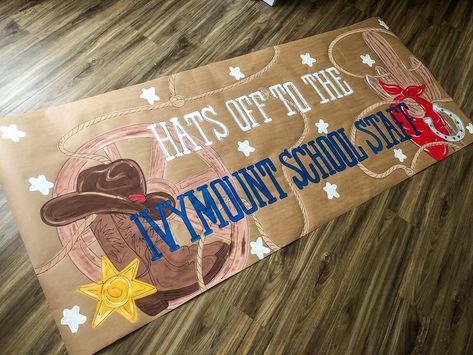 Wild West Theme🤩🤠🫶🏼 Wild West Hoco Theme, Western Theme Football Poster, Western Theme Pep Rally, Western Pep Rally Signs, Western Football Posters, Western Pep Rally, Fnl Signs, Alumni Event Ideas, Stuco Campaign