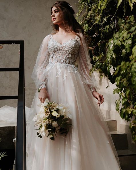 [PaidAd] 45 Whimsical Romantic Wedding Dress Guides You Never Thought Of This Summer #whimsicalromanticweddingdress Whimsical Romantic Wedding Dress, Whimsical Romantic Wedding, Whimsical Romantic, Wedding Dresses Whimsical, Romantic Wedding Dress, Fairy Wedding Dress, Pretty Wedding Dresses, Fairy Wedding, Dream Wedding Ideas Dresses