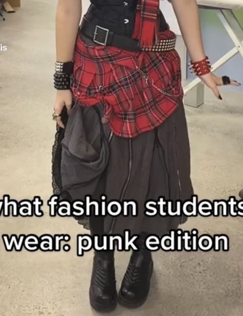 Punk Christmas Outfit, Red And Black Goth Outfits, Emo Winter Outfits, 2000s Emo Outfits, Red Goth Outfits, Red Plaid Outfit, Black And Red Outfit, Red Boots Outfit, Full Black Outfit