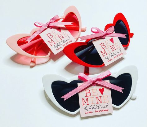 Sunglasses Valentine, Valentines Theme Party, Valentines Ideas For Her, Galentines Day Ideas, Valentine Gift Idea, Valentine Party Favors, Valentine Gifts For Kids, Valentine Gifts For Girlfriend, Toddler Valentines