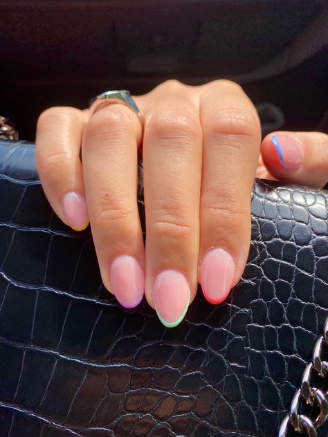 nails, unghie a gel, cutie nails, unghie french , french pastello , unghie colorate , nails gel French Manicure Couleur, Summer Nails Floral, Floral Summer Nails, Nails Aesthetic Summer, Summer Nails Aesthetic, Nails Short Summer, Cute Summer Nail Ideas, Nails Cute Summer, Nail Ideas Cute