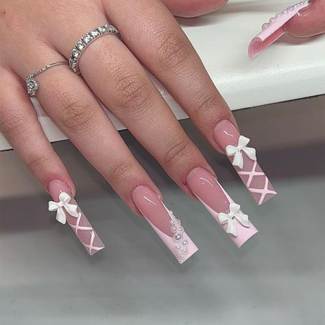 PRICES MAY VARY. 💅【French tip bow press on nails】Our white french acrylic nails are made of environmentally friendly ABS material, which is non-toxic, tasteless and will not hurt your hands. 💅【Bow fake nails for nail art】24 Pcs long square press on nails & a nail file & jelly glue stickers.(Durability of jelly glue is NOT as good as liquid glue, but it makes fake nails reusable. Please use suitable glue according to different scenes) 💅【Easy to Apply】Instead of spend a lot of time and money at Paznokcie Hello Kitty, Fake Nails White, Girly Acrylic Nails, French Acrylic Nails, Unique Acrylic Nails, Long Square Acrylic Nails, Nagel Inspo, Pink Acrylic Nails, Square Acrylic Nails