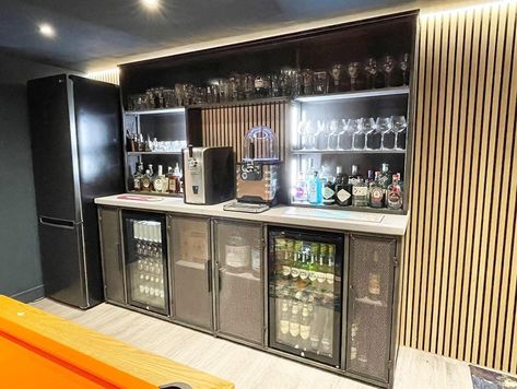 Home Bar Unit, Industrial Home Bar, Home Bar Setup, Basement Room, Tv Stand Shelves, Home Bar Cabinet, Modern Industrial Design, Home Bar Rooms, Modern Home Bar