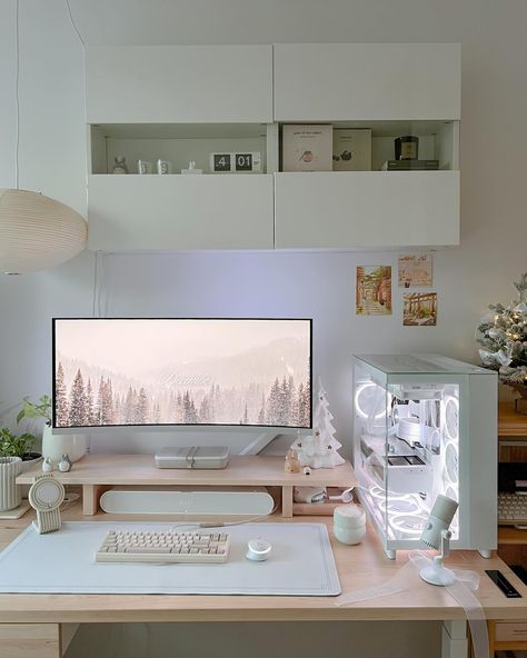 last post ❄️ byeee see you in 2024 ☃️🤍 hope you all have an amazing new years eve & new years! __________ #mechanicalkeyboard… | Instagram Aesthetic Dual Monitor Setup, Muji Desk Setup, Computer Desk Setup Aesthetic, Desk Ideas Minimalist, Modern Desk Ideas, Battlestation Ideas, Ergonomic Desk Setup, Gaming Setup Accessories, Home Office Desk Setup