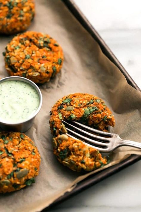 Lentil Recipes: 21 Ways to Cook the Legume Beyond Soup Carrot Patties, Lentil Cakes, Arabisk Mad, Lentil Cake, Pasta Vegetariana, Tahini Sauce, Lentil Recipes, God Mat, Garlic Herb