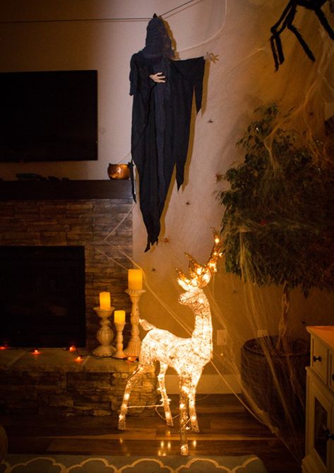 Dementor patronus decorations harry potter Halloween Games For Adults, Hogwarts Party, Harry Potter Halloween Party, Cumpleaños Harry Potter, Stile Harry Potter, Harry Potter Bday, Harry Potter Classroom, Harry Potter Theme Party, Festa Harry Potter