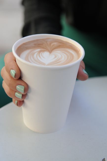 Mint Nails, But First Coffee, Latte Art, Coffee Cafe, Coffee Love, Coffee Art, Coffee Addict, Me Time, Coffee Break