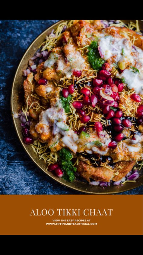 Aloo Tikki Chaat, Tikki Chaat, Samosa Chaat, Aloo Tikki, Puri Recipes, Tandoori Masala, Chaat Recipe, Indian Bread, Indian Kitchen