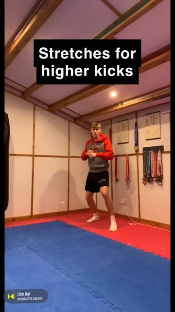 Higher Kicks, Martial Arts Manga, Splits Stretches, Story Map, Side Splits, Best Music, Side Split, Taekwondo, Martial Arts