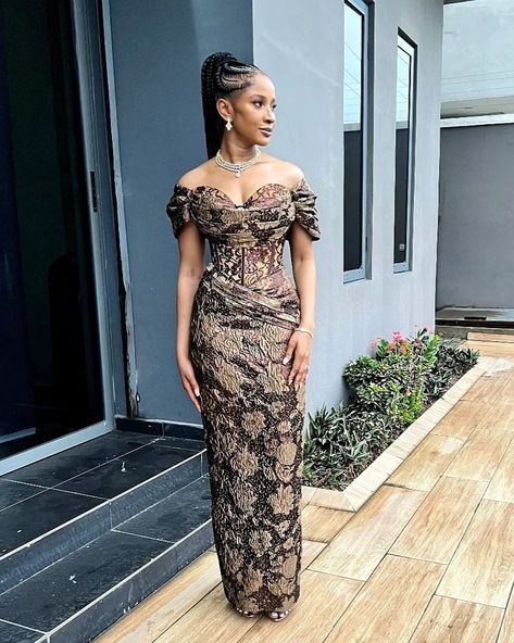 Ghana Dresses, Aso Ebi Lace Styles, Nigerian Outfits, Nigerian Lace Styles Dress, Nigerian Lace Styles, African Lace Styles, African Fashion Skirts, Lace Gown Styles, African Inspired Clothing