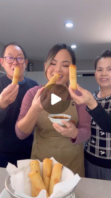 Stephanie | Easy recipes 🔪 on Instagram: "Mama and Papa Tea are too cute I can’t 🥹 Don’t worry I’ll post the sweet and sour recipe tomorrow! ➡️ Recipe: Restaurant-style Egg Rolls Makes 15-18 rolls 1/2 lb Ground pork or chicken 3 cups Cabbage, thinly sliced 2 large Celery stalks, thinly sliced 1 medium carrot, shredded 1 small Onions (about 1 cup) small diced 3-4 cloves garlic finely minced 1/2 tsp Chicken bouillon 1/4 tsp Onion powder 1/4 tsp Garlic powder 1/4 tsp Salt 1/4 tsp ground white pepper Cooking oil, I use avocado oil 4-5 cups 4-5 cups Frying oil, I use peanut oil 1 package of 30 Spring roll pastry 2 tbsp AP flour 3 tbsp Water 1. Prepare vegetables. 2. In a large wok, heat 2 tbsp of cooking oil. Add garlic and sauté until fragrant. Add ground chicken and seaso Pork Egg Roll Recipes, Homemade Spring Rolls, Spring Roll Pastry, Sweet And Sour Recipes, Pork Egg Rolls, Sour Foods, Spring Roll Recipe, Cooking Lover, Egg Roll Recipes