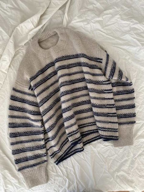 Oversize Sweater Pattern, Striped Sweater Outfit, Mens Knit Sweater, Striped Knitted Sweater, Crochet Jumper, Oversize Pullover, Pull Oversize, Raglan Pullover, Knit Men