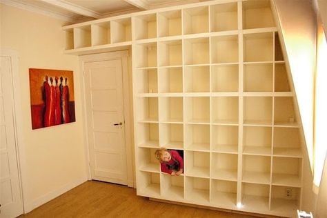 Huge Expedit Wall - IKEA Hackers Ikea Expedit Hack, Expedit Hack, Basement Guest Rooms, Ikea Expedit, Guest Bedroom Design, Ikea Hack Ideas, Guest Bedroom Decor, Ikea Hackers, Ikea Hacks