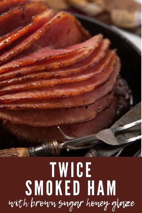 Thanksgiving Ham Recipes, Glaze Ham, Brown Sugar Honey Glaze, Cooking Spiral Ham, Low Carb Thanksgiving Recipes, Smoked Ham Recipe, Sugar Ham, Holiday Ham Recipes, Brown Sugar Ham