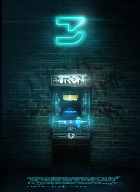 Disney Is Taking Us Deeper Into The Grid! Tron Art, Tron Uprising, Tron Legacy, New Retro Wave, Arcade Machine, Daft Punk, Fantasy Movies, Sci Fi Movies, Retro Futurism