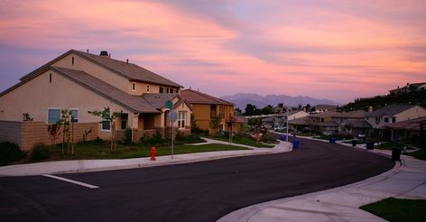 An architect immerses himself in residential production housing to learn why people like it—and what it can teach Americans about the future of urban design. Tumblr, Urban Planning, Ulm, Suburbia Aesthetic, Home Ownership, American Dream, Small Towns, Aesthetic Pictures, The Neighbourhood