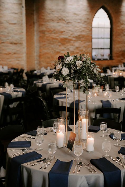 Grey Wedding Tablecloth, Classic Blue Wedding Table Decor, Wedding Decor Ideas Table Setting, Navy Blue And Grey Wedding Centerpieces, Ivory And Navy Wedding, Dark Blue Wedding Table Decor, Navy Blue Table Decorations, Navy And Pearl Wedding, Contemporary Wedding Centerpieces