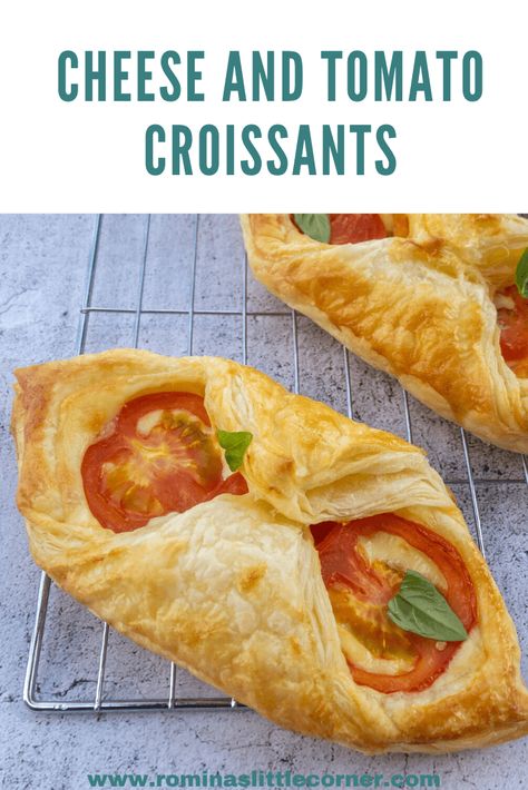 Cheese and Tomato Croissants - Pret's Copycat Recipe - Romina's Little Corner Labor Day Appetizers, Tomato Snacks, Easy Labor, Puff Pastry Filling, Bread Buns, Cheese And Tomato, Cheese Puff Pastry, Cheese Tomato, Croissant Recipe