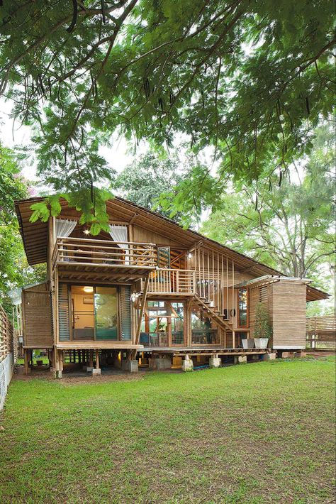 Big Wooden House, Bamboo Building, Modern Tropical House, Tropical Lifestyle, Hut House, Tropical House Design, Bamboo House Design, Jungle House, Bamboo Architecture