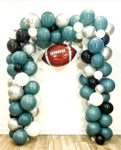 Eagles, football, super bowl 2023 Eagles Football Party, Football Balloon Garland, Super Bowl Party Decorations, Superbowl Party Decorations, Football Party Favors, Football Balloons, Football Party Decorations, Peanuts Birthday, Football Theme Party