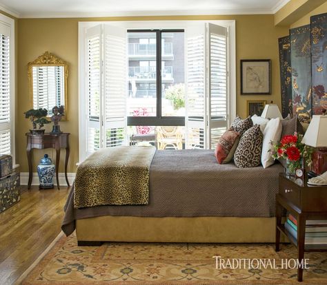 warm-tones-master-bedroom-animal-print-blankets-102683041 Upper West Side Apartment, Living Room Classic, Teen Girl Bedroom, New York Homes, Classic Living Room, Upper West Side, Project Runway, New York Apartment