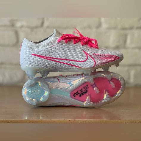 Nike By You Zoom Vapor 15 Elite Acc Fg Soccer Cleats Dv3909-906 Men Size 5/Women Size 6.5 Pretty Soccer Cleats, Pink Cleats Soccer, Ronaldo Cleats, Cute Soccer Cleats, Soccer Cleats Womens, Pink Cleats, Custom Soccer Cleats, Custom Football Cleats, Pink Soccer Cleats