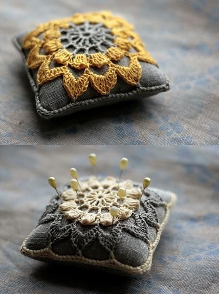 Crochet Acssesories, Crochet Pincushion, Needle Books, Confection Au Crochet, Needle Cases, Crochet Motifs, Chale Crochet, Pin Cushion, Craft Accessories