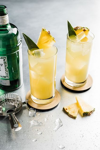 Tanqueray Pineapple Fizz for Ninja Kitchen’s Thirsti Drink System. Photo by Michael Piazza // SAINT LUCY Represents. #MichaelPiazza #NinjaKitchen #Thirsti #BeveragePhotography #PineappleCocktail #Tanqueray #Pineapple #HighBall #BeverageStyling #DrinkPhotography #GinCocktail Ninja Kitchen, Saint Lucy, Pineapple Cocktail, Beverage Photography, Fresh Juices, Kitchen S, Hot Chocolate Coffee, Beer Cocktails, Photography Editorial