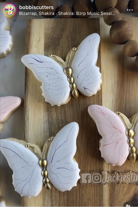 Butterfly Decorated Cookies, Butterfly Cookies Royal Icing, Butterfly Sugar Cookies, Valentines Day Sugar Cookies, Baby Shower Sweets, Butterfly Cookies, Perfect Sugar Cookies, Cookie Sticks, Royal Iced Cookies