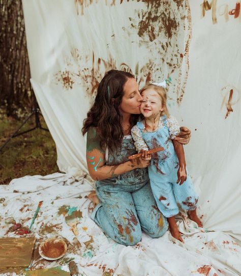 Family paint sessions ❤️ . . . . #chattanoogaphotographer #tennesseephotographer #the_gallery_of_magic #thefamilynarrative #unscripted #familyphotography #familylove #childhoodunlocked #childhoodunplugged Paint Session Photography, Toddler Painting Photoshoot, Family Paint Photoshoot, Painting Photoshoot Ideas, Painting Photoshoot, Paint Photoshoot, Toddler Painting, Mini Photo Sessions, Baby Shoot